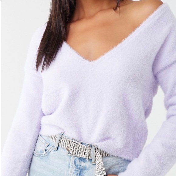 Forever 21 Sweaters - Lilac lavender fuzzy V-neck sweater top